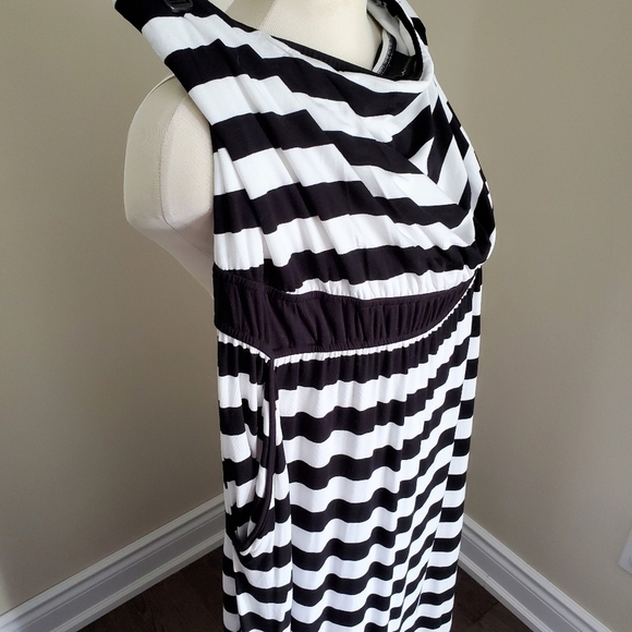 Lane Bryant Striped Strapless Plus Size Maxi Dress Size 26/28 - Picture 5 of 6